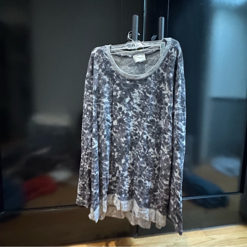 Anthropologie Black and Gray Patterned Sweatshirt